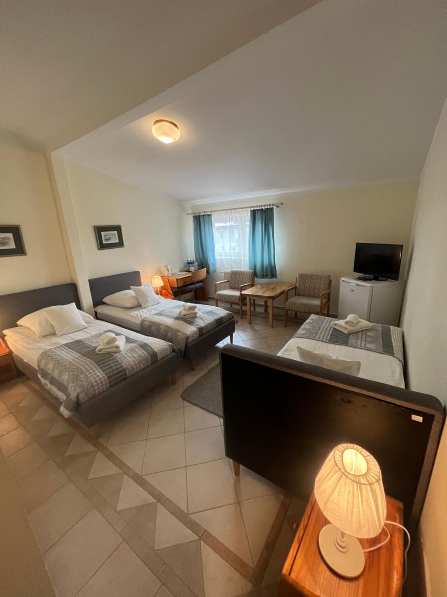 Gosciniec Jantar Hotel Gizycko Luaran gambar