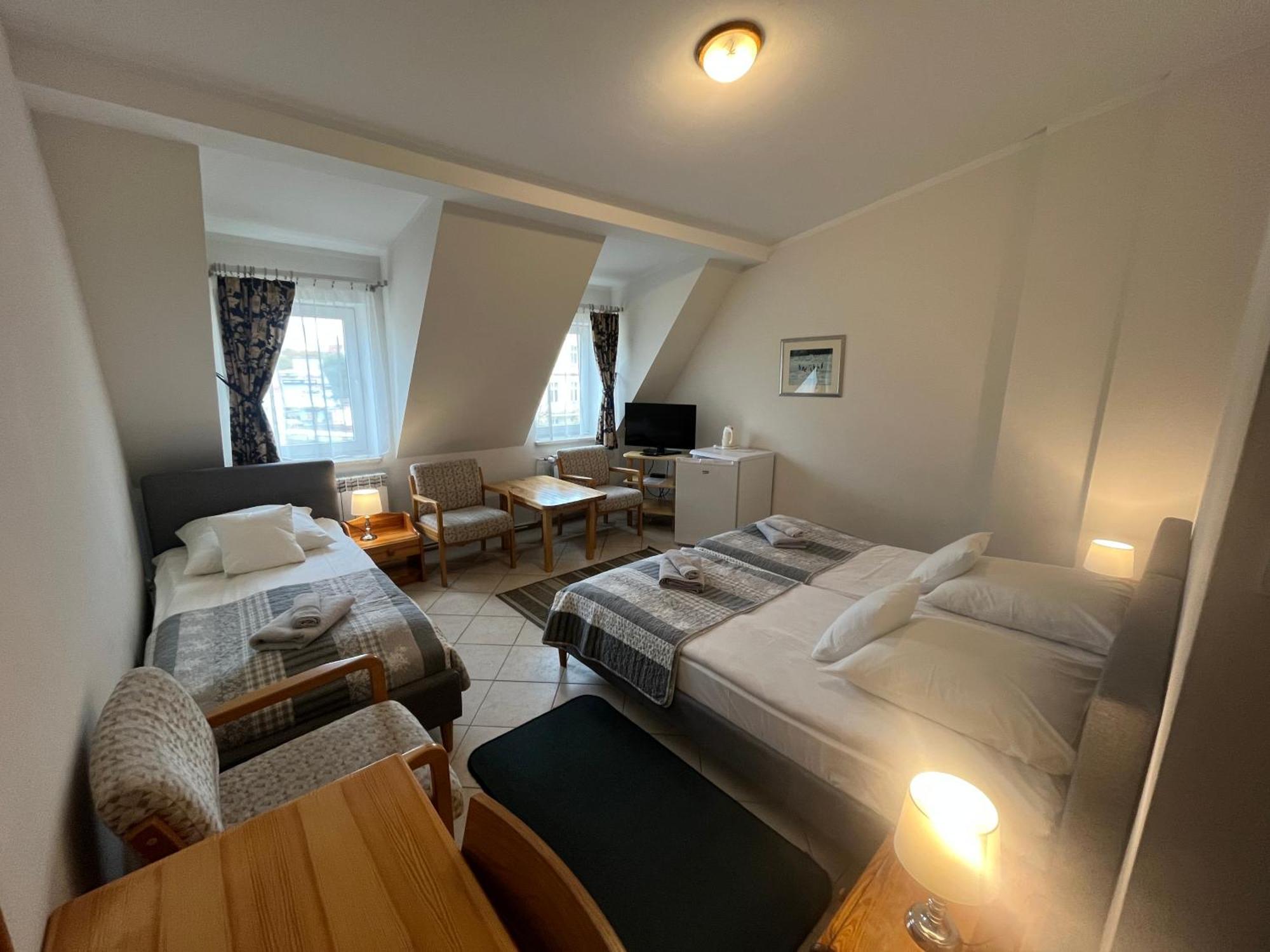 Gosciniec Jantar Hotel Gizycko Bilik gambar